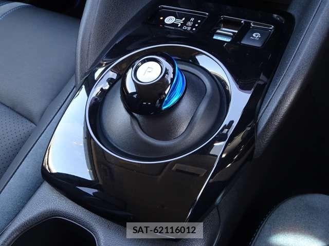 Nissan LEAF 2023-03 8036315-17