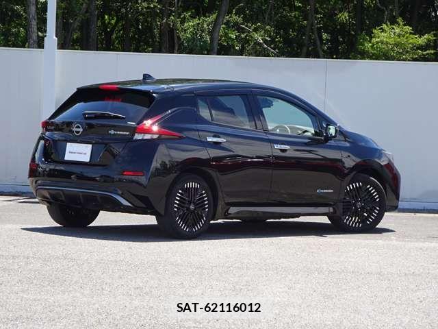 Nissan LEAF 2023-03 8036315-2