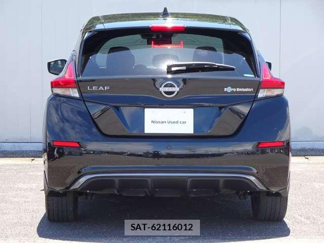 Nissan LEAF 2023-03 8036315-6