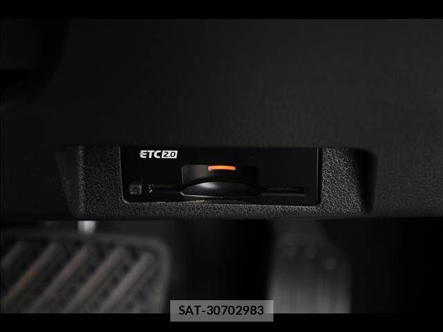 Nissan LEAF 2021-06 8036323-15