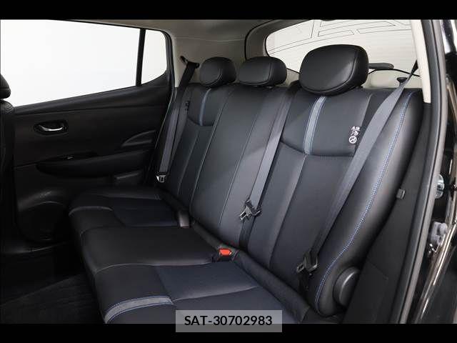Nissan LEAF 2021-06 8036323-18