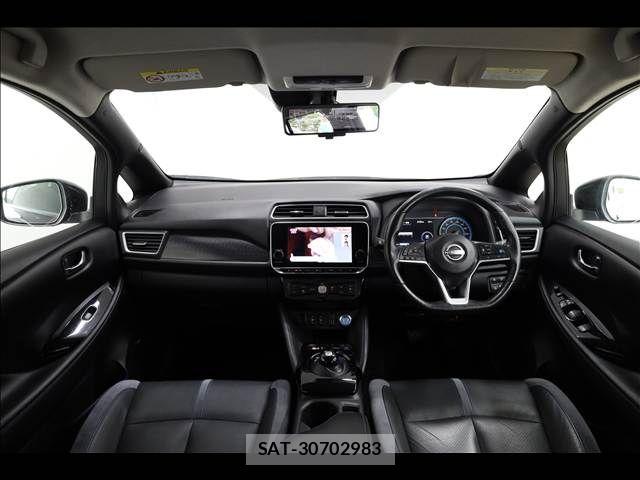 Nissan LEAF 2021-06 8036323-2