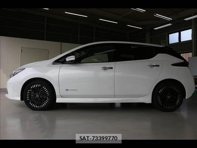Nissan LEAF 2023-06 8036317-10