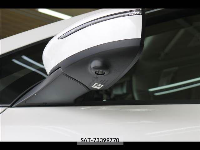 Nissan LEAF 2023-06 8036317-17