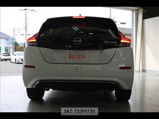 Nissan LEAF 2023-06 8036317-23