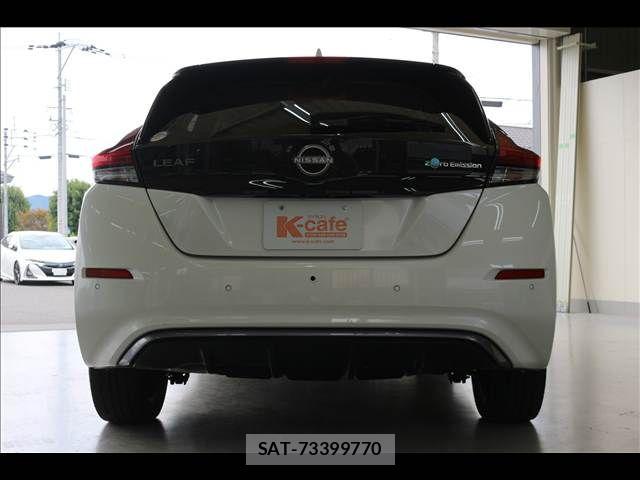 Nissan LEAF 2023-06 8036317-8