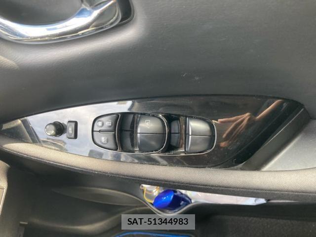 Nissan LEAF 2019-12 8036340-9