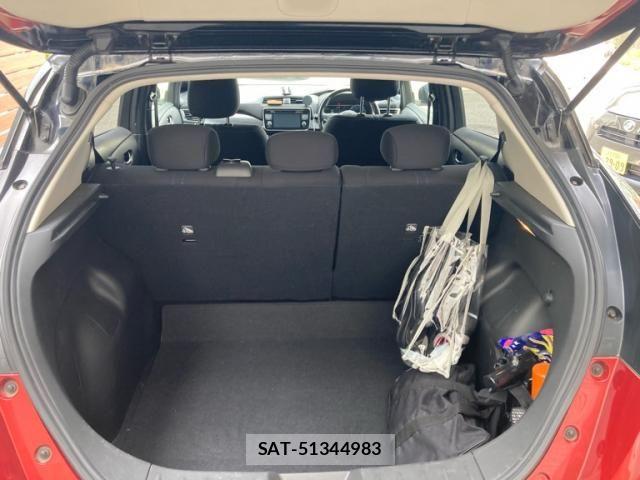 Nissan LEAF 2019-12 8036340-25