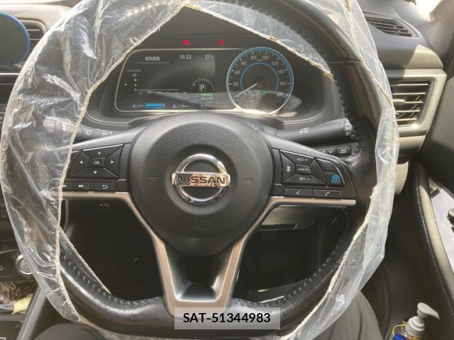 Nissan LEAF 2019-12 8036340-7