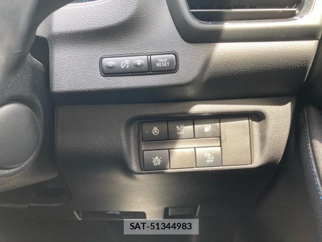 Nissan LEAF 2019-12 8036340-8