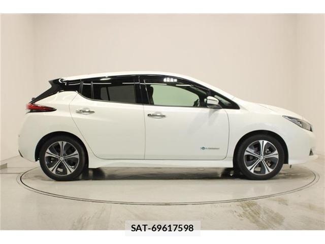 Nissan LEAF 2018-10 8036336-12