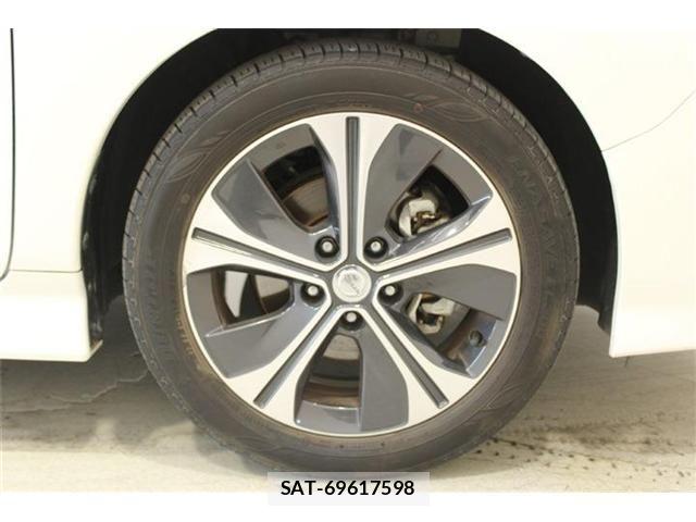 Nissan LEAF 2018-10 8036336-21