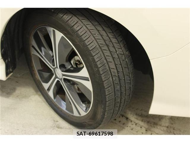 Nissan LEAF 2018-10 8036336-26