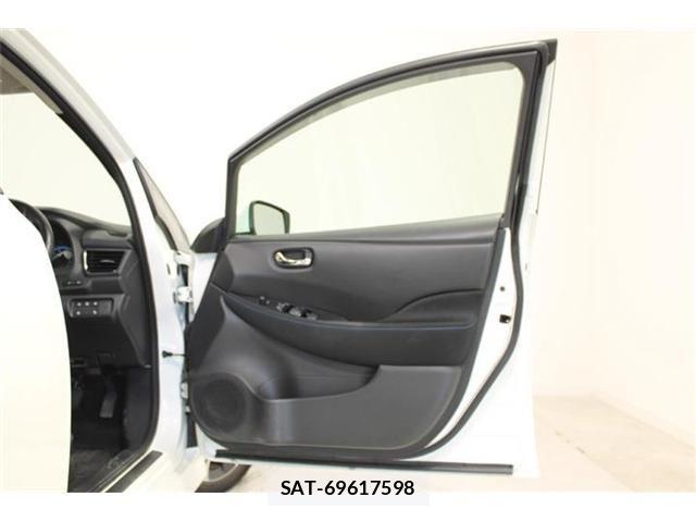 Nissan LEAF 2018-10 8036336-27