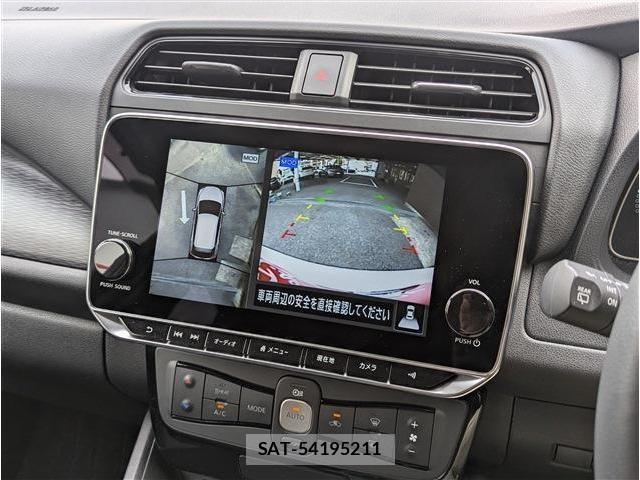 Nissan LEAF 2022-06 8036316-11