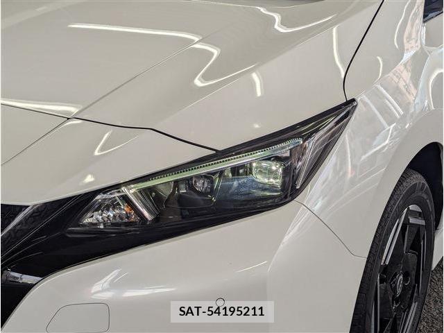 Nissan LEAF 2022-06 8036316-17