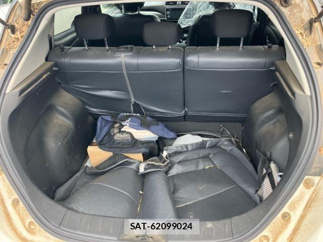 Nissan LEAF 2017-10 8074276-12