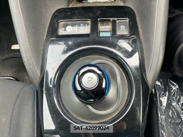 Nissan LEAF 2017-10 8074276-18