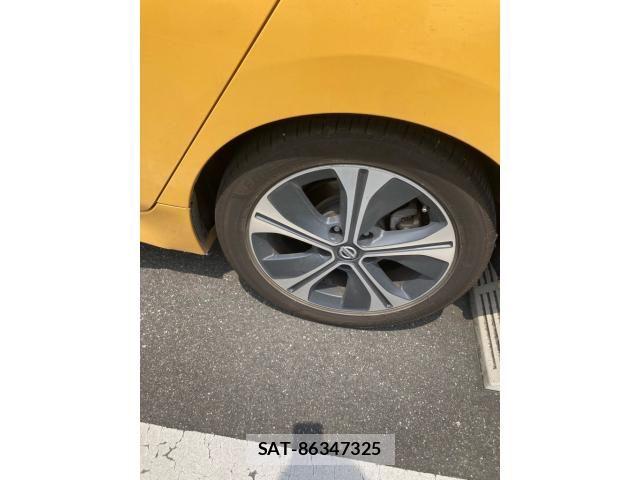 Nissan LEAF 2019-11 8074277-6