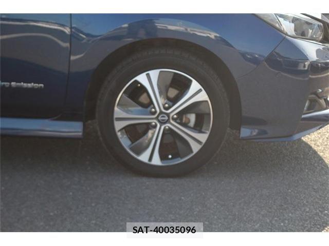 Nissan LEAF 2021-11 8100038-15