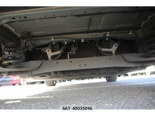 Nissan LEAF 2021-11 8100038-28
