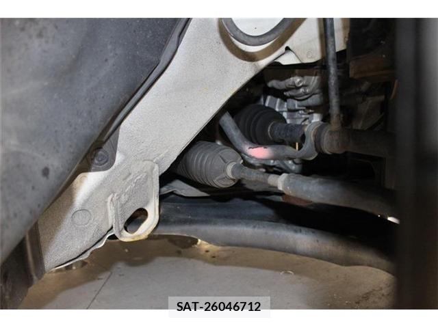 Nissan LEAF 2019-05 8100044-19