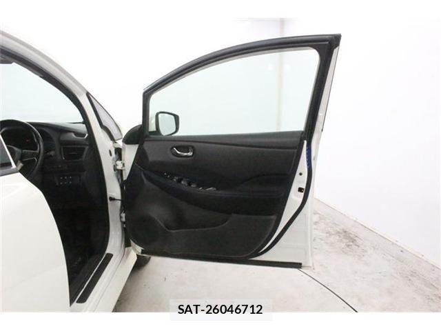 Nissan LEAF 2019-05 8100044-29