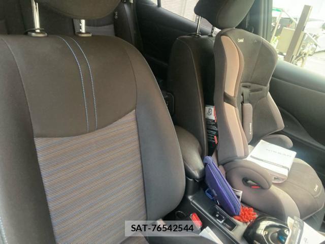Nissan LEAF 2018-01 8100052-15