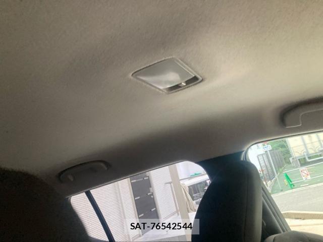 Nissan LEAF 2018-01 8100052-16