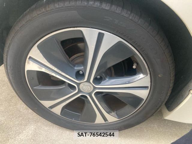 Nissan LEAF 2018-01 8100052-4