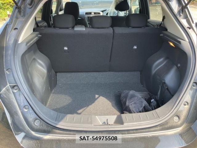 Nissan LEAF 2021-10 8100043-10