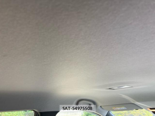 Nissan LEAF 2021-10 8100043-17