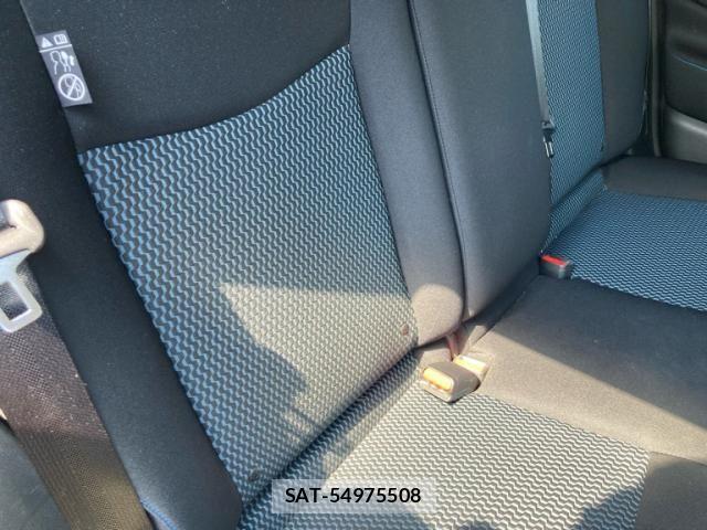 Nissan LEAF 2021-10 8100043-18