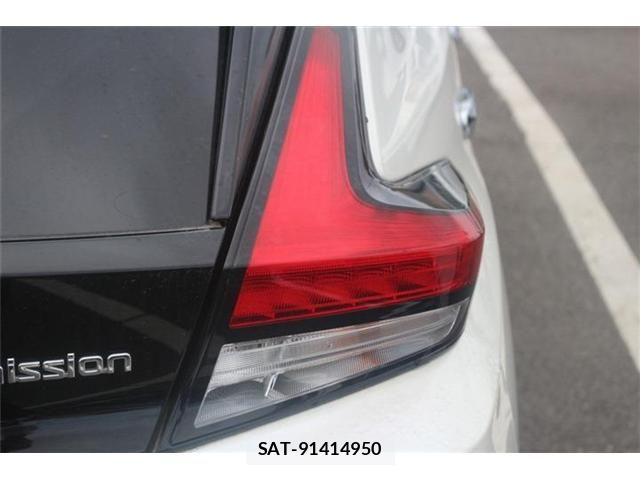Nissan LEAF 2019-01 8100040-12