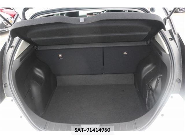 Nissan LEAF 2019-01 8100040-18