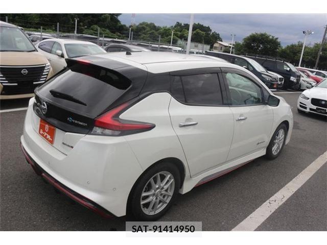 Nissan LEAF 2019-01 8100040-27