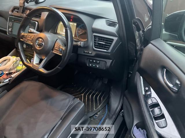 Nissan LEAF 2019-02 8100051-10