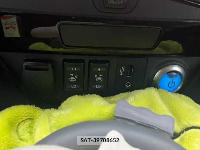 Nissan LEAF 2019-02 8100051-19