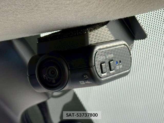 Nissan LEAF 2023-12 8100032-16