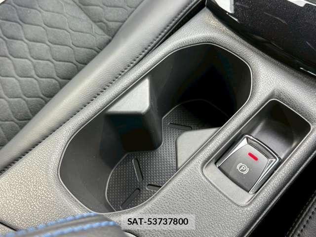 Nissan LEAF 2023-12 8100032-25