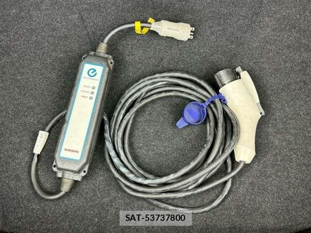 Nissan LEAF 2023-12 8100032-27