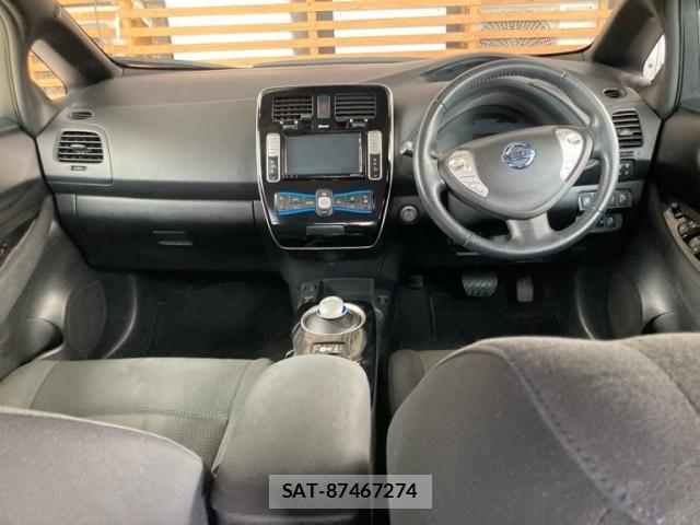 Nissan LEAF 2016-02 8100054-10