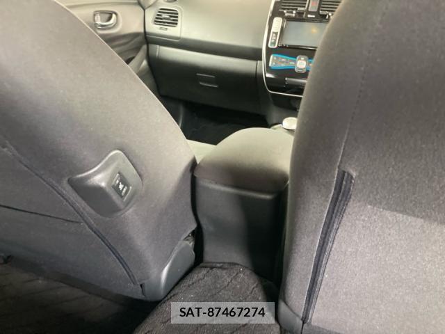 Nissan LEAF 2016-02 8100054-11