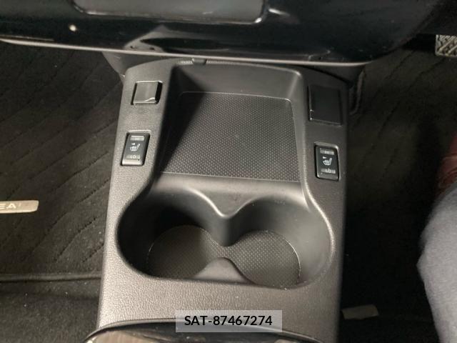 Nissan LEAF 2016-02 8100054-24