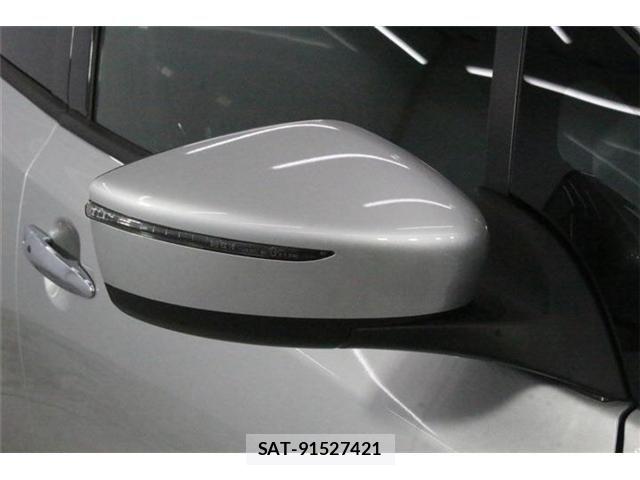 Nissan LEAF 2022-12 8100035-9