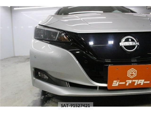 Nissan LEAF 2022-12 8100035-10