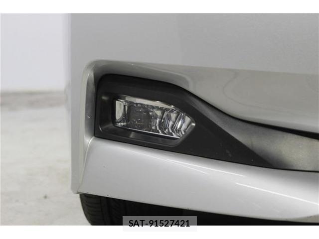 Nissan LEAF 2022-12 8100035-12