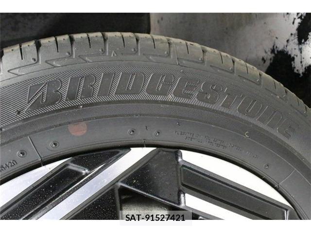 Nissan LEAF 2022-12 8100035-20