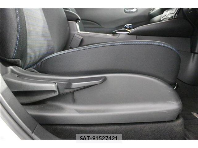 Nissan LEAF 2022-12 8100035-27