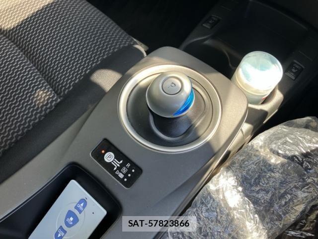 Nissan LEAF 2017-03 8100053-16